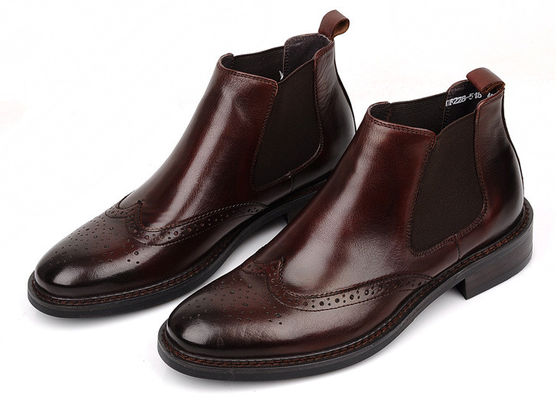 Brogue estilo hombres botas de tobillo deslizamiento en tamaño de cuero de grano completo personalizado