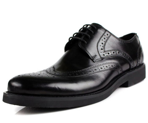 Europa Diseño Hombres Calzado Brogue Estilo botas Calzado de vestir masculino de cuero de grano completo