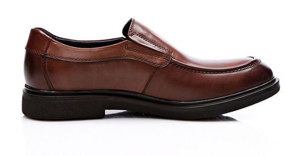 zapatos comerciales con suela suave, zapatos de manejo de piel marrón.
