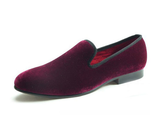 Hombres de negocios de terciopelo zapatillas de fumador bordadas de hombre zapatillas de palo rojo