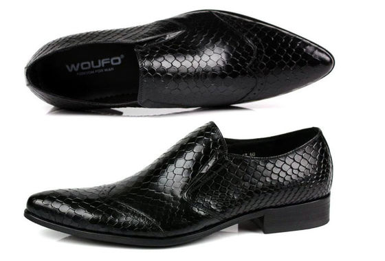 Muestra de piel de serpiente Hombres vestido formal zapatos de cuero genuino hombres zapatos de lujo para la fiesta
