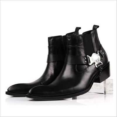 Botas personalizadas para hombres de tobogán de invierno en botas de hombre con cadena mental