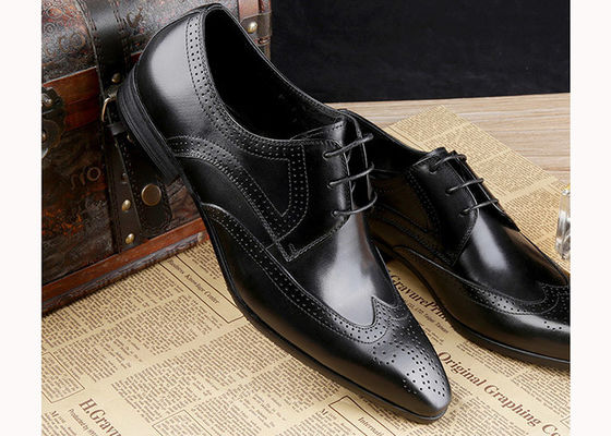 Zapatos de hombre de Oxford Brogue de cuero de vaca Zapatos de hombre clásicos