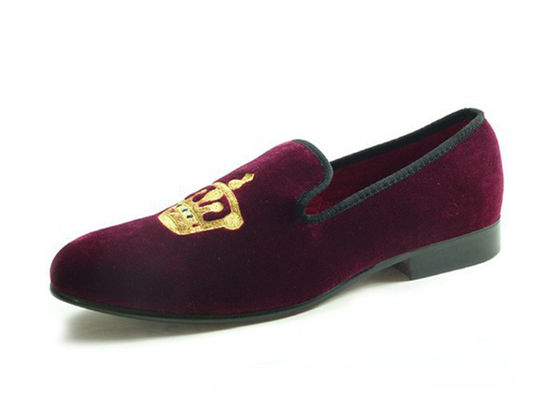 Motif Mujeres Loafers de verano, Slip On Corona bordado Mujeres zapatillas de terciopelo