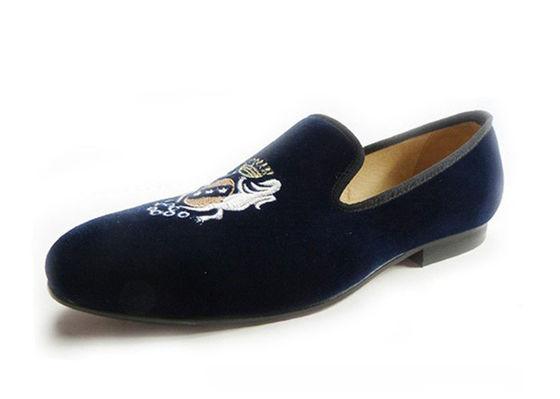 Slip On Loafers de terciopelo bordado Hecho a mano zapatos de tacón bajo y planos para hombres