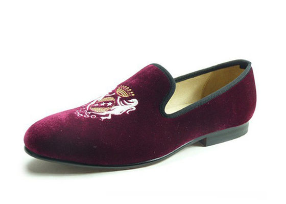 Slip On Loafers de terciopelo bordado Hecho a mano zapatos de tacón bajo y planos para hombres