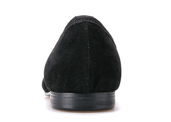 Embroidery Mujeres Loafers de terciopelo Mujeres zapatillas de fumar negras con diseño de vidrio de vino