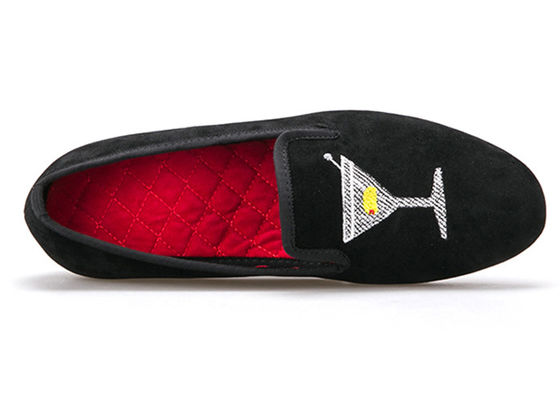 Embroidery Mujeres Loafers de terciopelo Mujeres zapatillas de fumar negras con diseño de vidrio de vino
