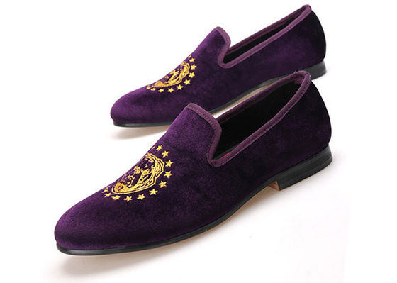 Loafers de terciopelo púrpura hechos a mano para hombres Calzado casual de verano elegante