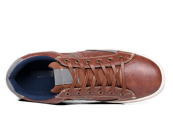 Los hombres de costura de cuero Los cordones de las zapatillas Casual Los hombres deslizan en los zapatos de Oxford para el verano
