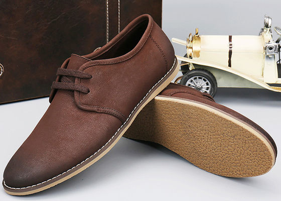 Calzado de cuero con tacón bajo para hombres Calzado casual confortable de casaco superior para hombres Calzado casual Oxford
