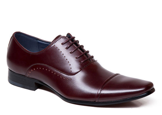 Tamaño normal tallado hombre zapatos de vestir punta del dedo, adulto marrón cordones hasta zapatos de vestir