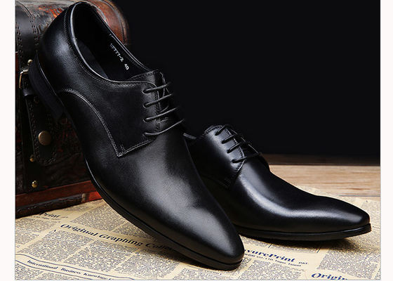 Romántico vestido de novia de cuero suave para hombres zapatos de color puro con cepillo británico