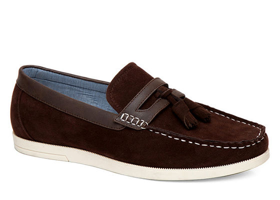 Zapatos deportivos para hombres de color marrón