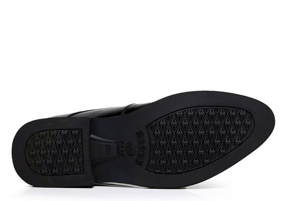 Calzado de hombre de ascensor negro de Oxford con cordones