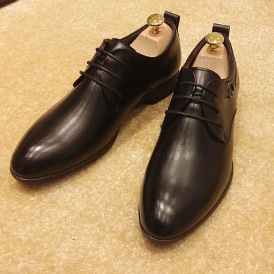Zapatos de hombre de cuero italiano para bodas, zapatos negros con cordones.