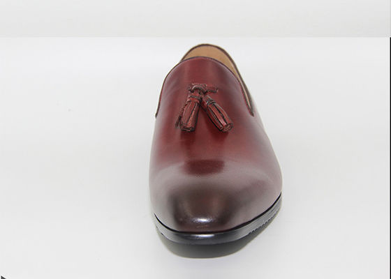 Tassel zapatos de novia de tacón bajo Loafers estilo toro redondo del pie zapatos de Oxford hechos a mano