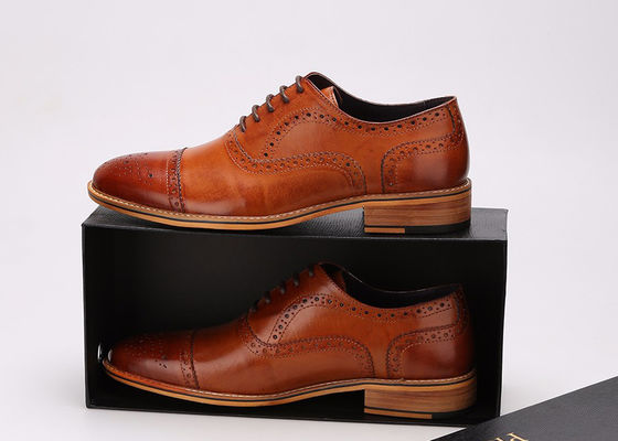 Calzado hecho a mano de estilo británico para hombres calzado de vestir de cuero genuino calzado formal de Oxford Brogues