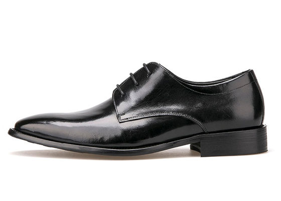 Sapatos de vestir de cuero para hombres italianos de encaje negro Sapatos de vestir de encaje para oficinas de negocios