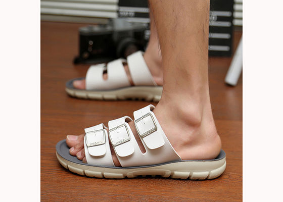 ODM hombre zapatillas de cuero casuales de cuero de vaca genuino Sandalias de cuero de vaca hombre diseñador chanclas