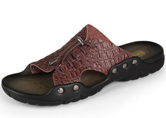 Playa hombre zapatillas de verano de cuero, zapatos de cuero personalizados.