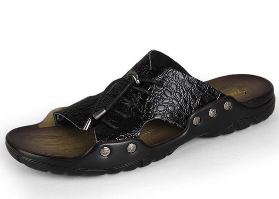 Playa hombre zapatillas de verano de cuero, zapatos de cuero personalizados.