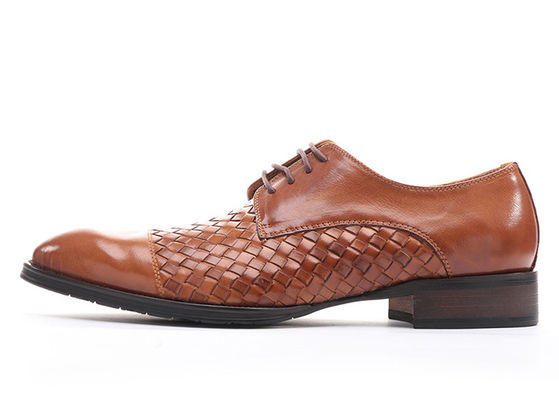 Fiestas / bodas Hombres vestido formal zapatos de pie redondo Hombres zapatos de Derby marrón