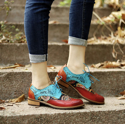Mujeres de estilo británico Brogue Calzado de Oxford Multicolor Mujeres Calzado de cuero Derby