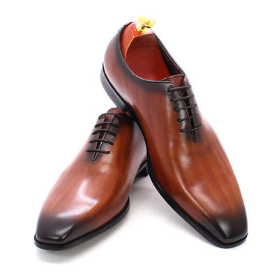 Zapatos de vestir masculinos de cuero genuino Italia Elegante Zapatos de negocios negros / marrones