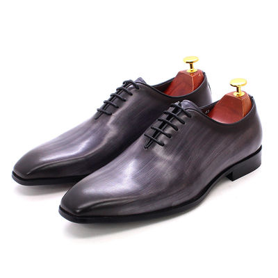 Zapatos de vestir masculinos de cuero genuino Italia Elegante Zapatos de negocios negros / marrones
