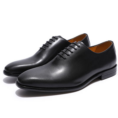 Zapatos de vestir masculinos de cuero genuino Italia Elegante Zapatos de negocios negros / marrones