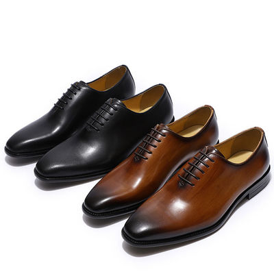 Zapatos de vestir masculinos de cuero genuino Italia Elegante Zapatos de negocios negros / marrones