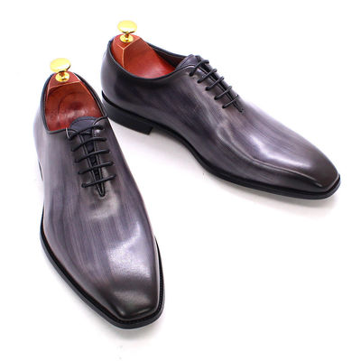 Zapatos de vestir masculinos de cuero genuino Italia Elegante Zapatos de negocios negros / marrones