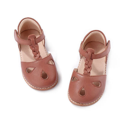 Zapatos escolares de cuero con dedos redondos de cuero amarillo Zapatos de bebé lindos