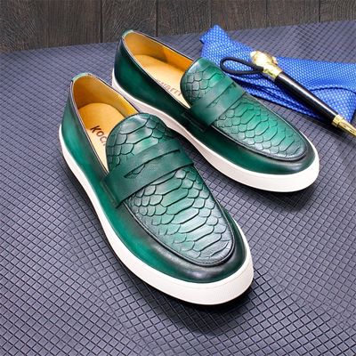 Hombres personalizados Slip On Sneakers Zapatos de pie redondo Zapatos con forro de cuero