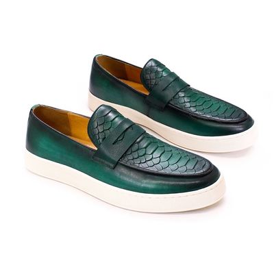 Hombres personalizados Slip On Sneakers Zapatos de pie redondo Zapatos con forro de cuero