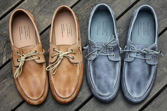 Zapatos de hombre de cuero quemado / zapatos de barco cosidos a mano de lujo