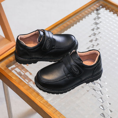 26-45 Zapatos escolares de cuero negro con tacones planos y cordones hechos