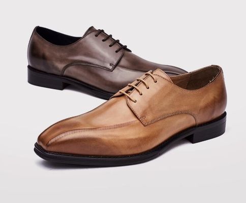 Hombres hechos a mano zapatos de cuero de patente negra zapatos de pie cuadrado zapatos de novia de hombres rayados