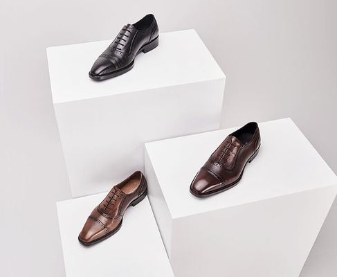 Los hombres de cordones de punta de pie de vestir zapatos de otoño hombres de Brogue marrón zapatos para la boda