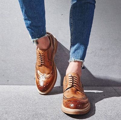 Hombre hecho a mano, calzado de cuero, zapatos de corte, zapatos de corte, zapatos de corte.