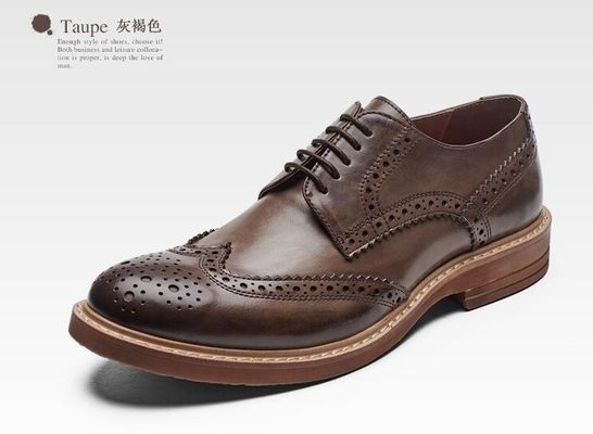 Hombre hecho a mano, calzado de cuero, zapatos de corte, zapatos de corte, zapatos de corte.