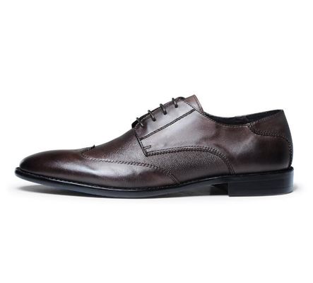 Anti-deslizante Italia zapatos Oxford hechos a mano, de cuero de grano completo para hombres zapatos formales marrones