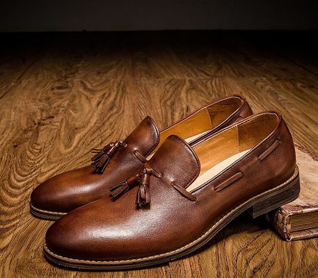 Enlace hasta el talón plano hombres Slip On Sneakers Alto Top / Bajo Corte Bollos de piel suave