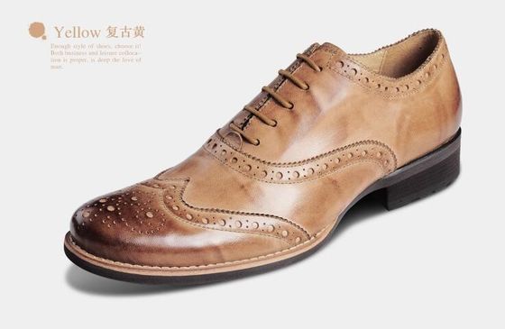 Zapatos suaves para hombres de tamaño normal Zapatos de Brogue de cuero marrón
