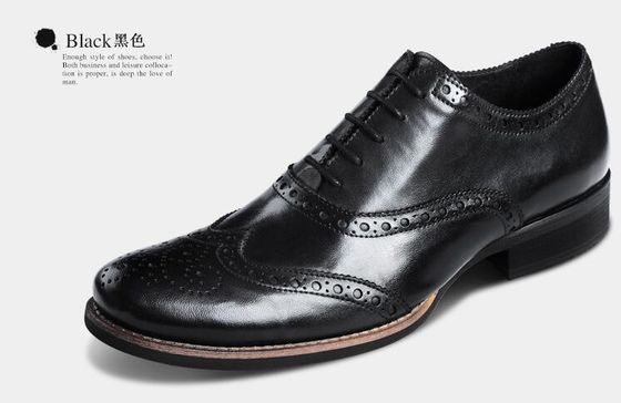 Zapatos suaves para hombres de tamaño normal Zapatos de Brogue de cuero marrón