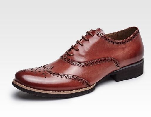 Hombres hechos a mano zapatillas de cuero para banquetes, zapatillas de hueso para hombres