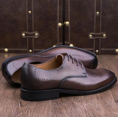 Pie redondo hombre zapatillas de cuero estilo cráneo Oxford Deslizamiento en zapatos planos para la fiesta