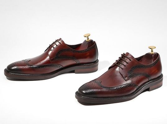 Estilo Derby Hombres Marrón Pantalones de cordón Hombres planos Tejido de cuero Slip On zapatos