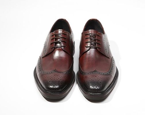 Estilo Derby Hombres Marrón Pantalones de cordón Hombres planos Tejido de cuero Slip On zapatos
